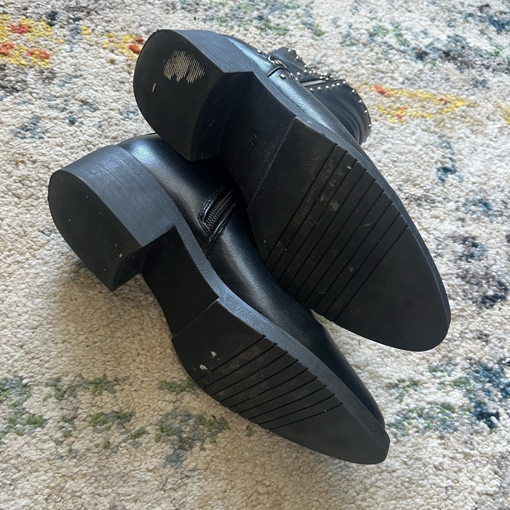 Booties - Picture 3 of 5